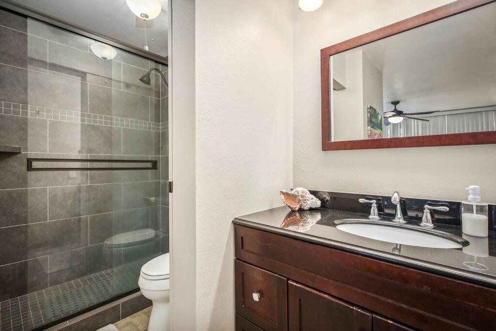 Beautiful 2/2 Condo In Kailua Kona. Ocean View! 외부 사진